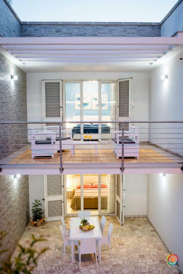 Perle Del Mare - Appartamenti Di Pregio 70M Spiaggia Pescoluse 마리나 디 페스콜루스 외부 사진